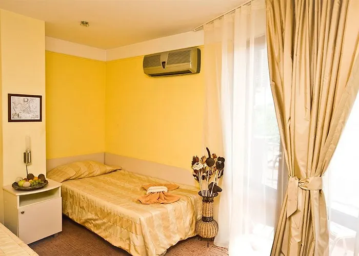Apart & Rooms Fotinov